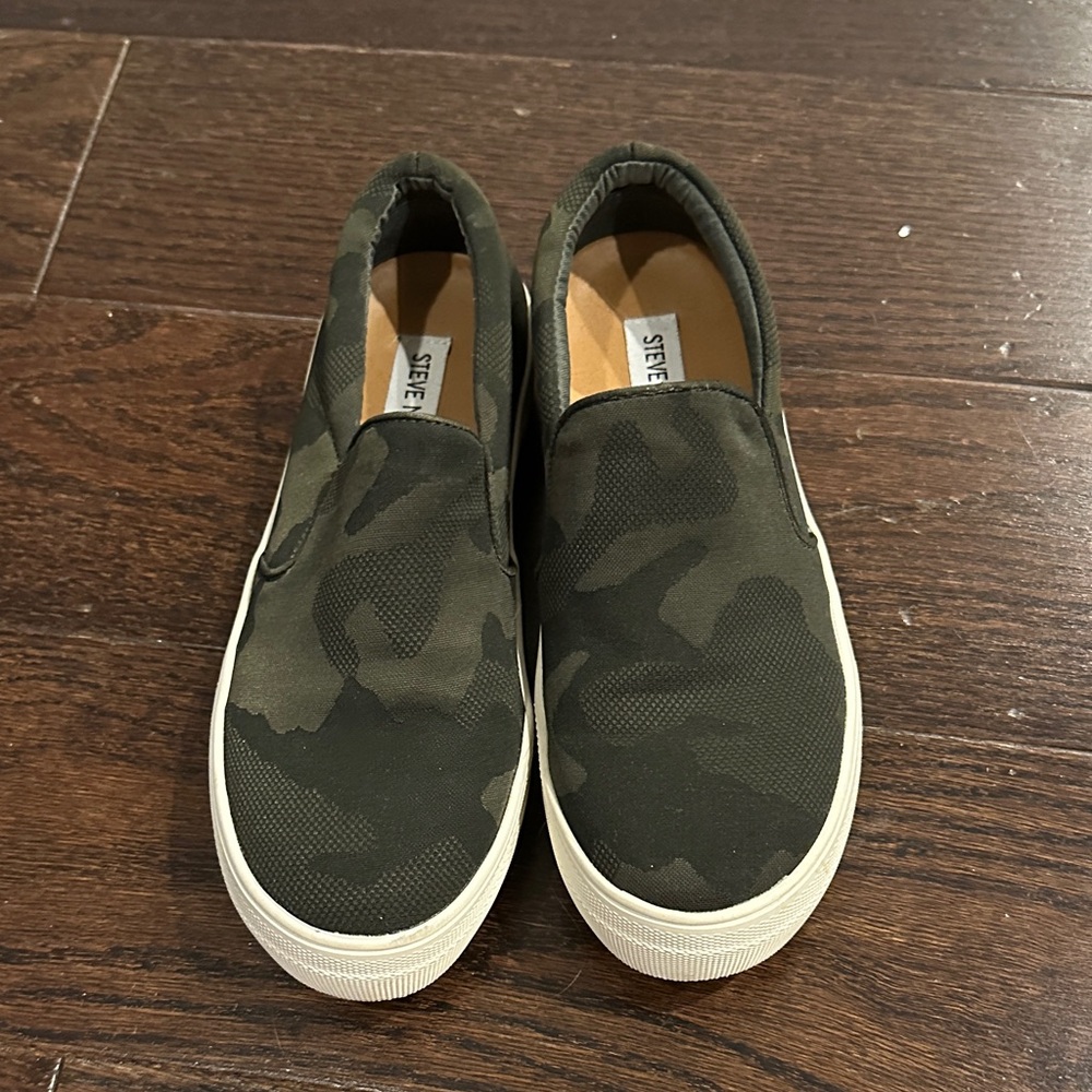 Steve Madden Camouflage Slip-On Shoes